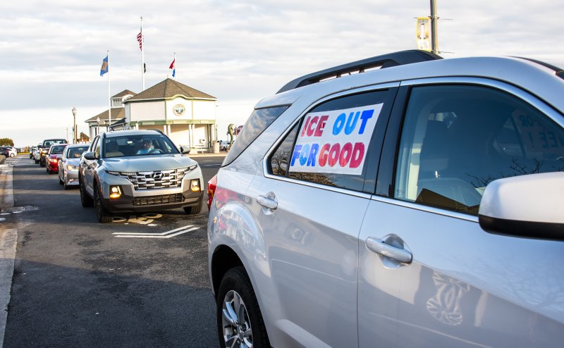 Indivisible Southern Delaware’s ICE OUT for Good memorial car procession for Renee Nicole Good traveled from Lewes through Rehoboth Beach Jan. 11 and ended with a gathering at Gordons Pond. DENY HOWETH PHOTOS